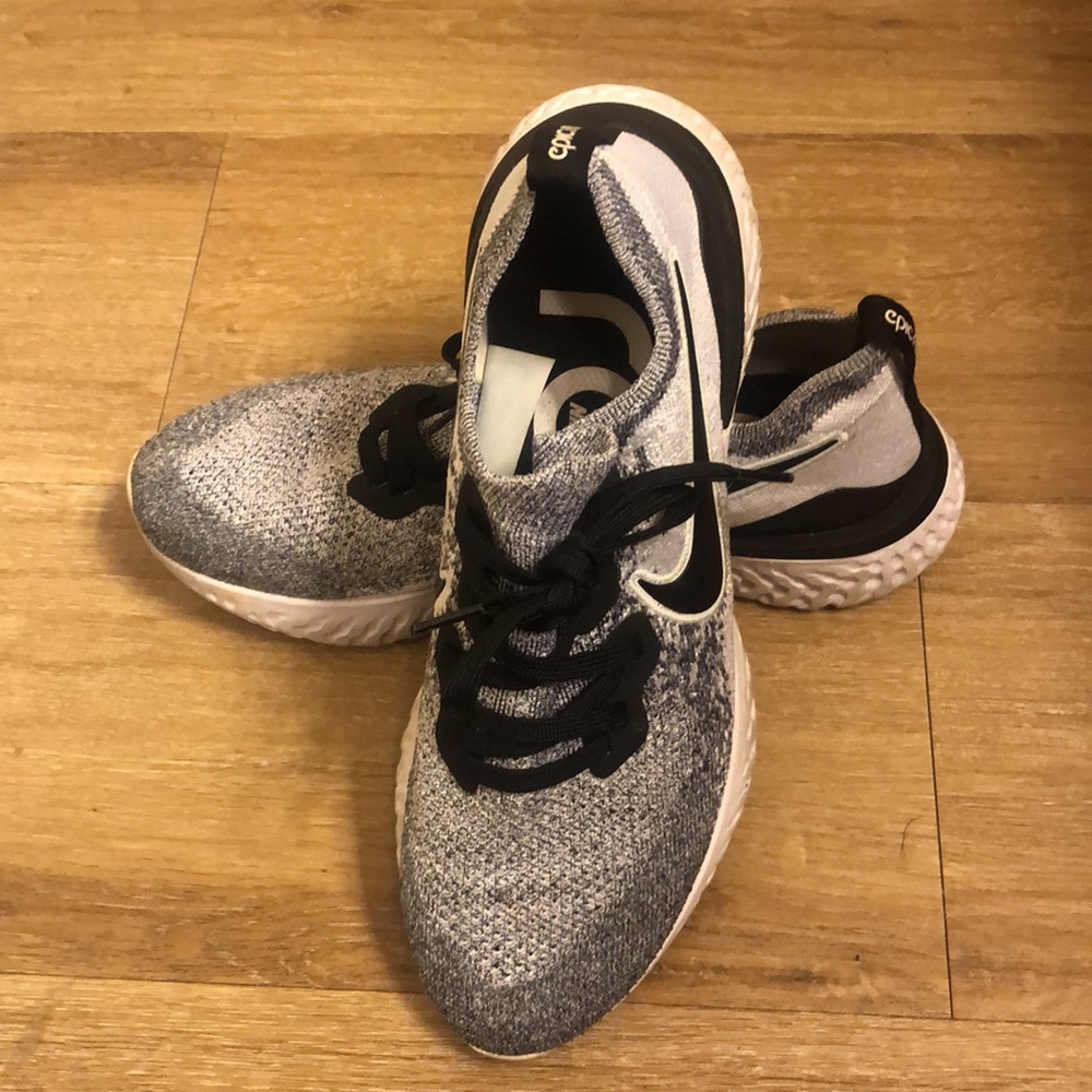 Lightly worn Men’s Nike Epic React Flyknit 2